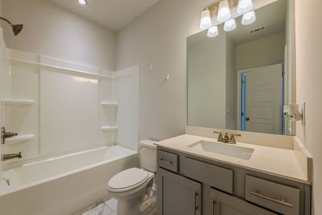 Building Photo - 1670 Branthaven Ln