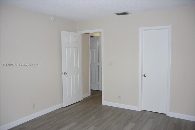 Building Photo - 2113 NW 59th Terrace