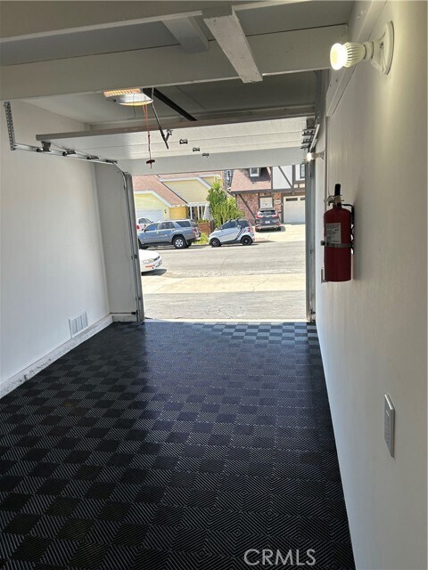 Building Photo - 33938 Alcazar Dr