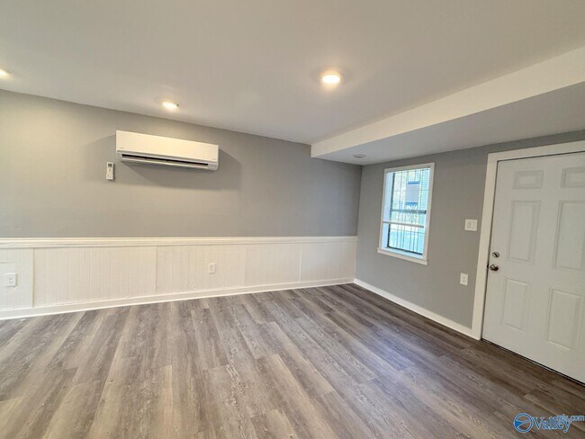 Building Photo - 3316 Clopton St SW