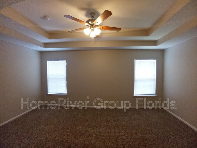 Building Photo - 2575 Creekfront Dr