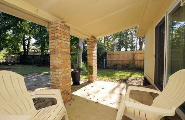 Building Photo - 1503 Green Acres Blvd