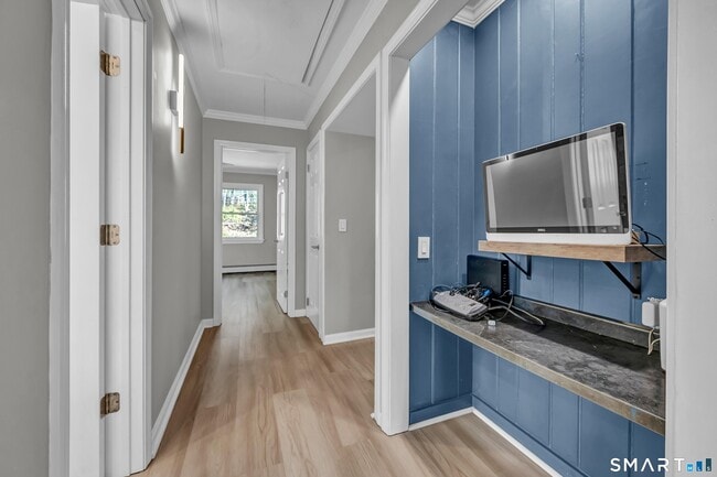 Building Photo - 240 Great Plain Rd