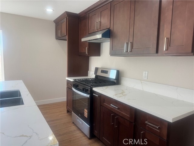 Building Photo - 7661 El Rovia Cir