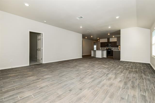 Building Photo - 726 Meadow Creek Ln