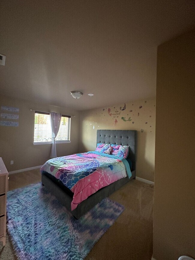 Building Photo - 1435 Farina Lp SE