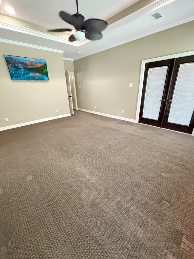 Building Photo - 289 Broadmoor Dr