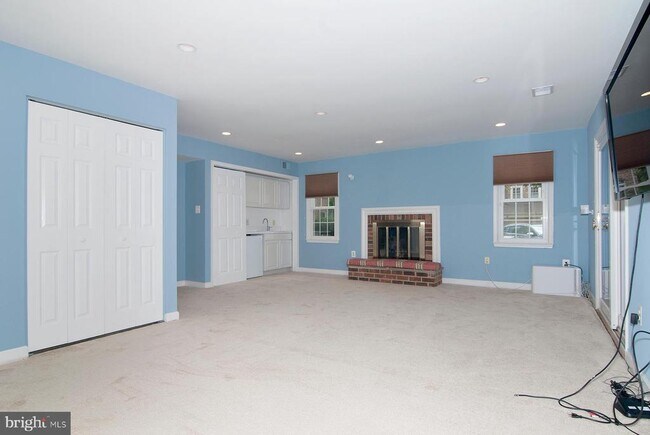 Building Photo - 11400 Dorchester Ln