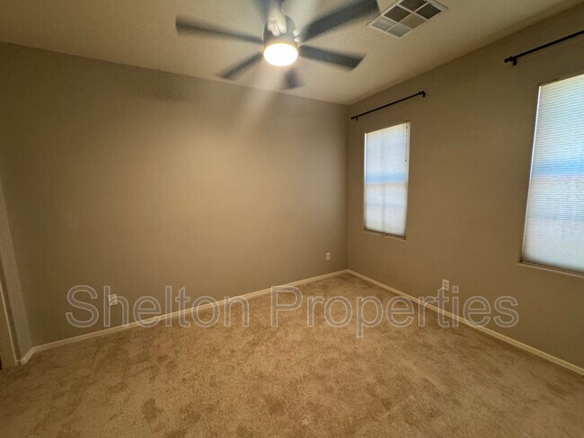 Building Photo - 21163 W Sunrise Ln