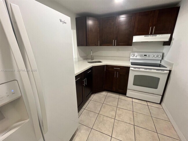 Building Photo - 801 NW 47th Ave