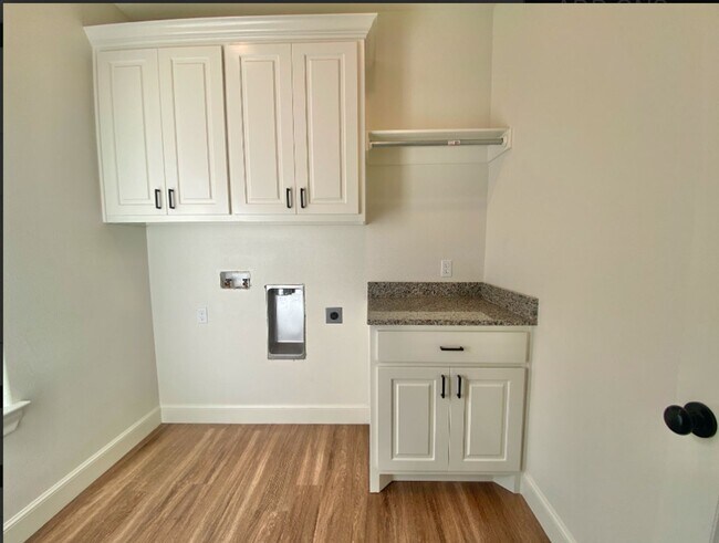 Building Photo - Now PRE- LEASING for a July move in - $300 off first month's rent.