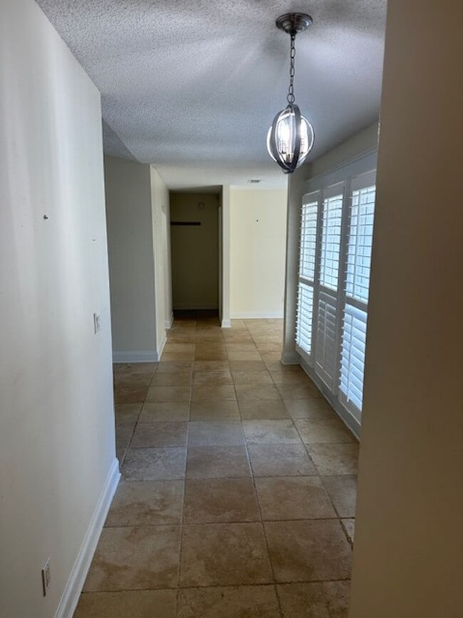 Building Photo - Beautiful Home in desirable River Gate!!!