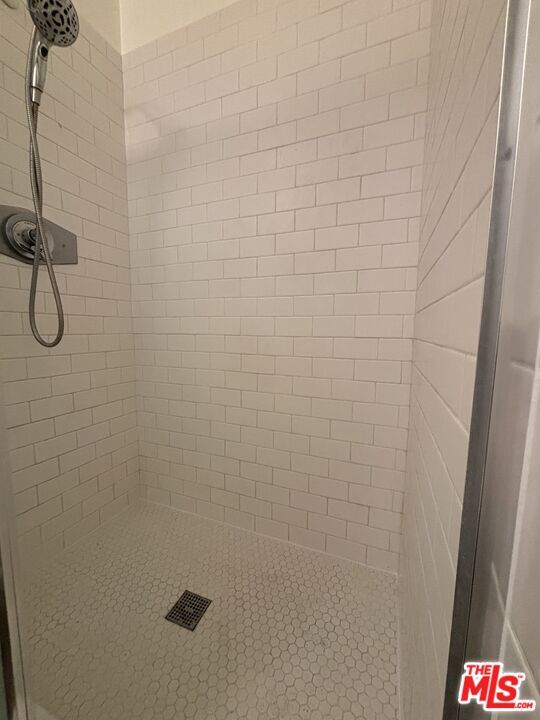 Building Photo - 1807 Taft Ave