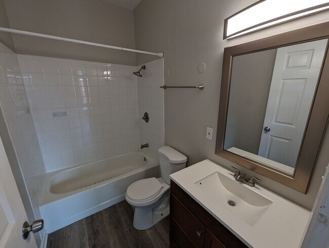 Building Photo - 4250 Castleman Ave