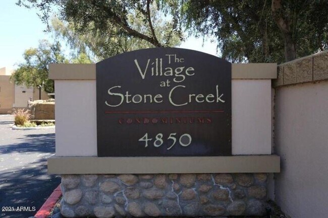 Building Photo - 4850 E Desert Cove Ave