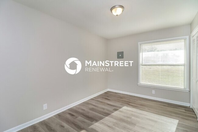 Building Photo - 3 Bedroom Pet-Friendly Home in Fort Worth, TX with Main Street Renewal