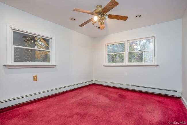 Building Photo - 17 Old Lake Rd