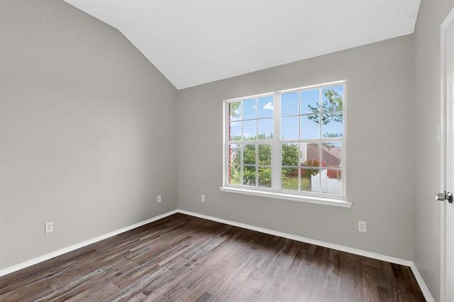 Building Photo - 3205 Bent Oak Dr