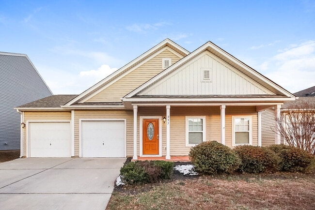 Building Photo - 257 Ranlo Ave