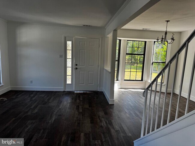 Building Photo - 632 Foxton Ct