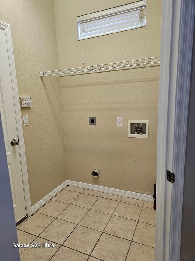 Building Photo - Welcome Home