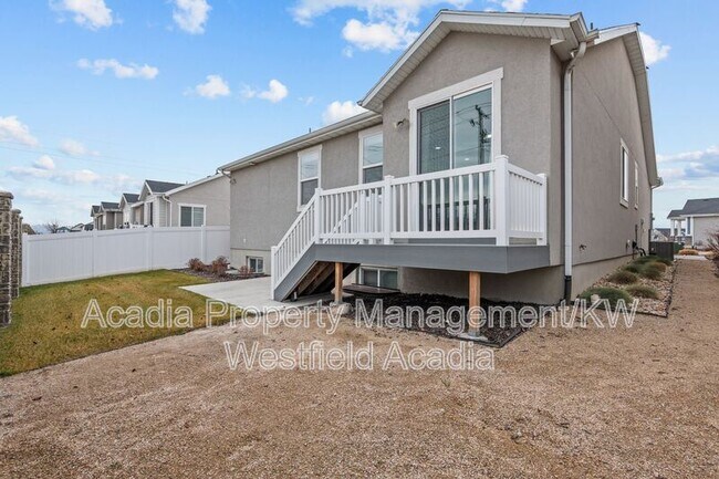 Building Photo - 298 Old Farm Ln