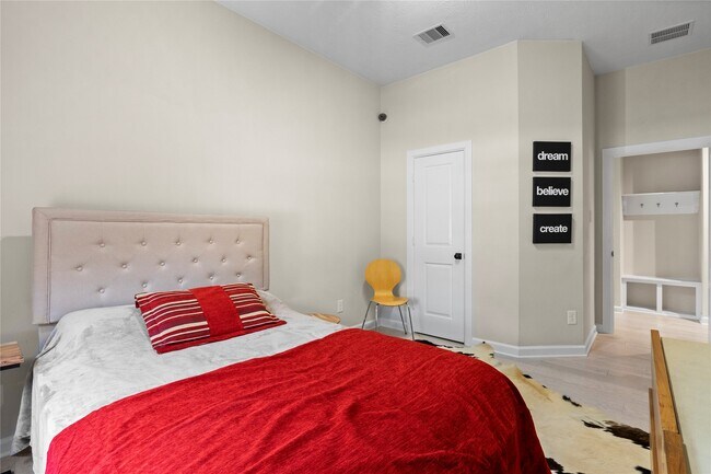 Building Photo - 31503 Reston Cliff Ct