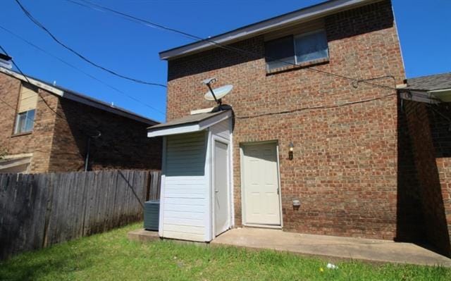 Building Photo - 122 Country Bend