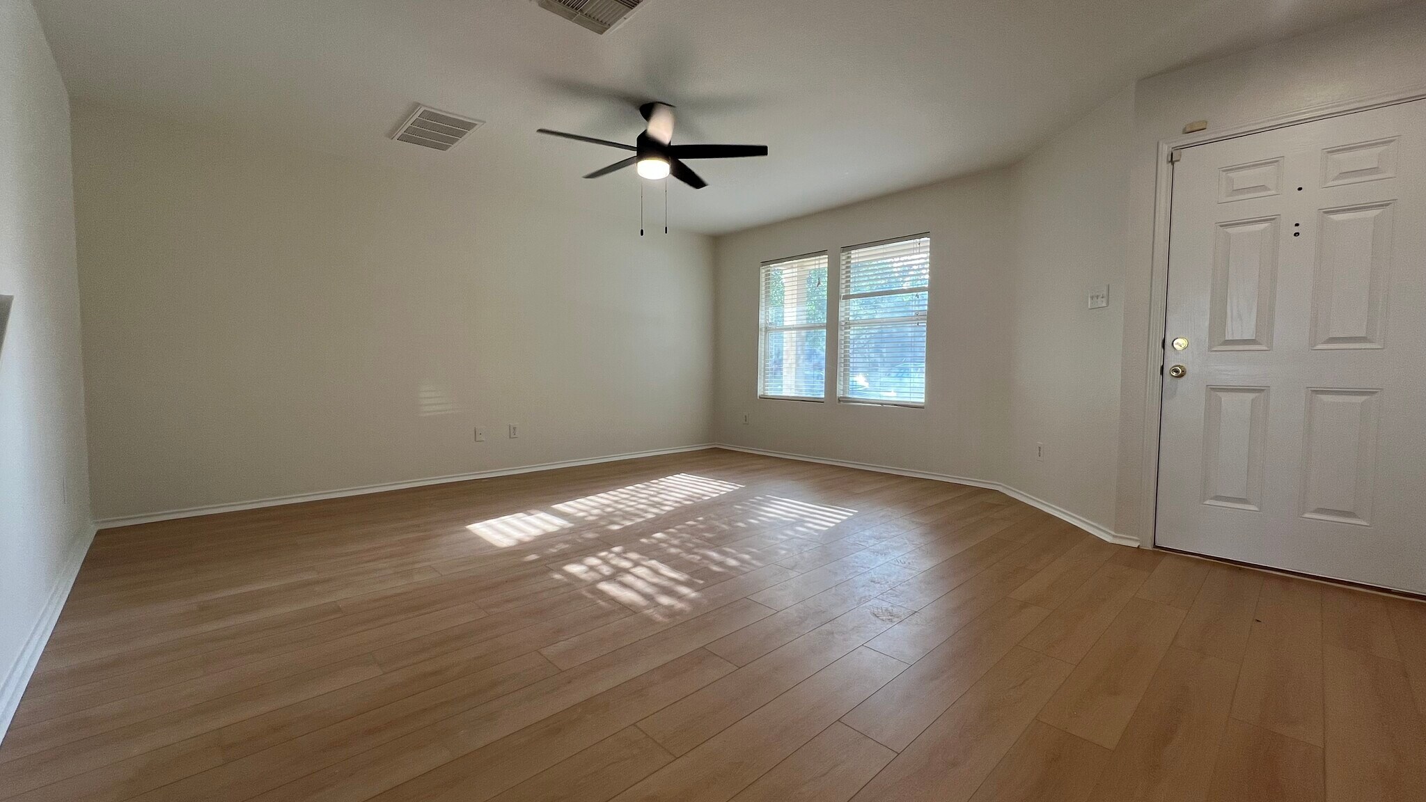 Building Photo - 7807 Galleon Field Ln