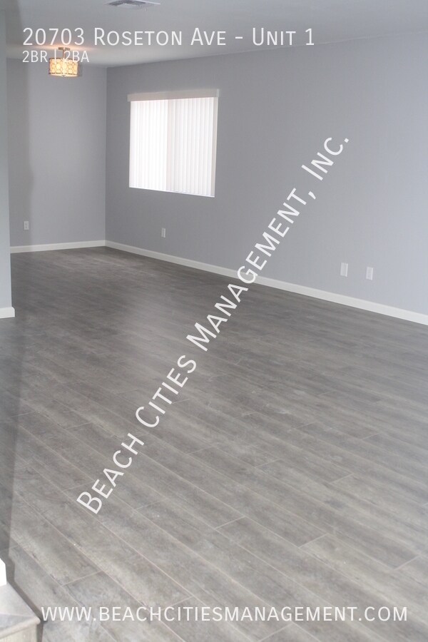 Building Photo - 20703 Roseton Ave