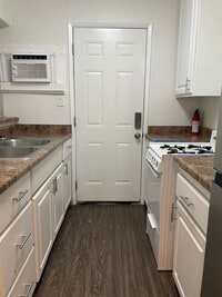 Building Photo - 20158 Rimrock Rd E