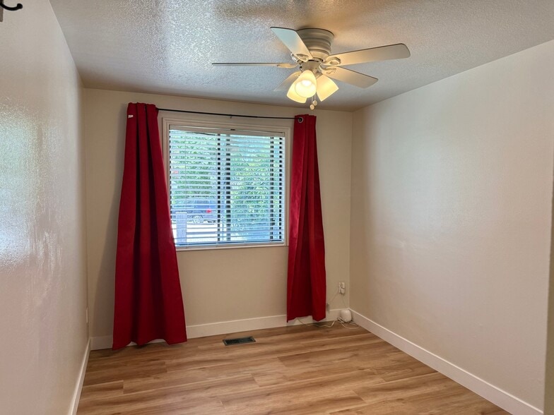 Building Photo - 2736 S 900 E