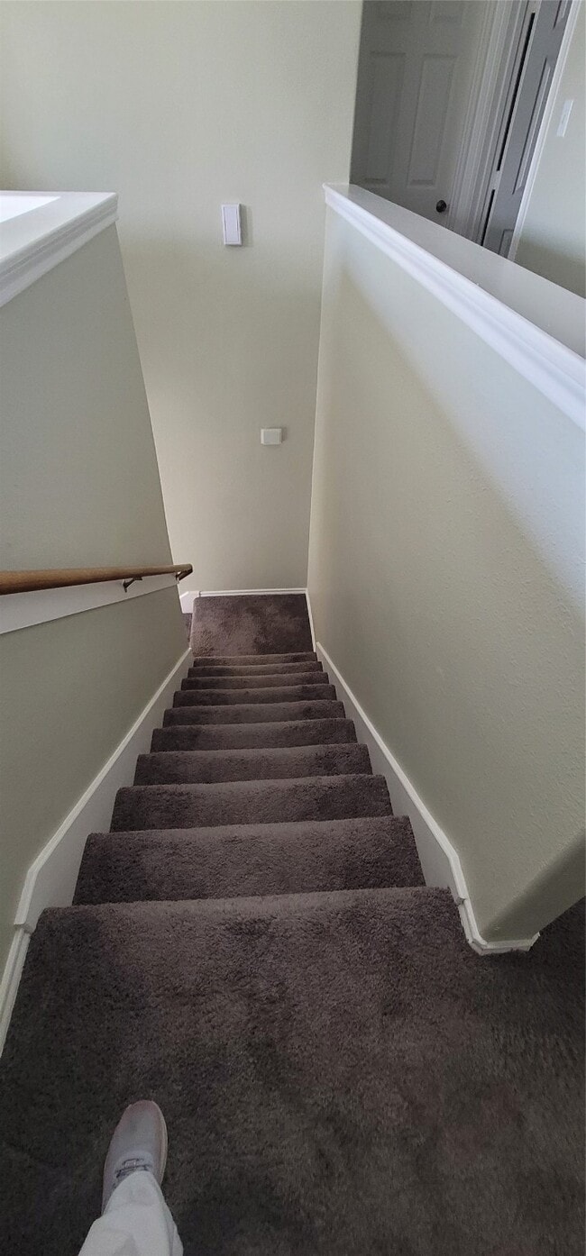 Building Photo - 14426 Mooreview Ln