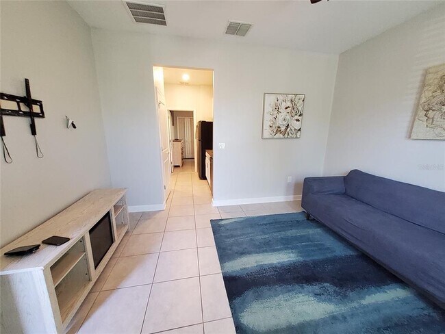 Building Photo - 160 Taft Dr