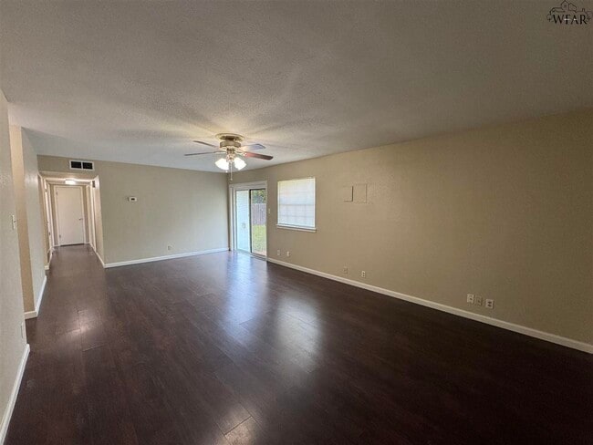 Building Photo - 4105 Aspen St