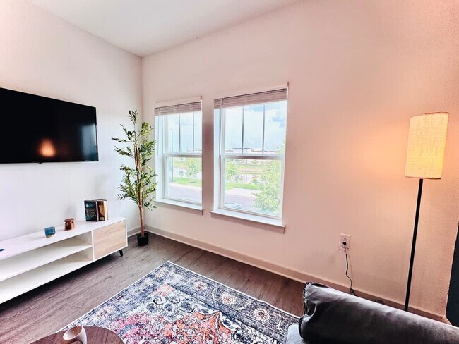 Building Photo - 14515 Star Water Rd