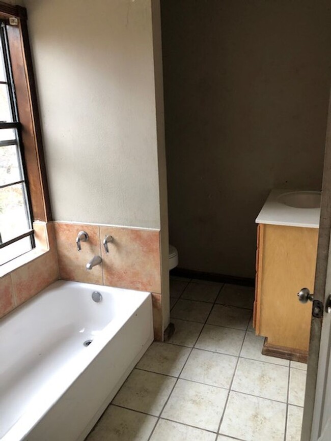Building Photo - Section 8 approved