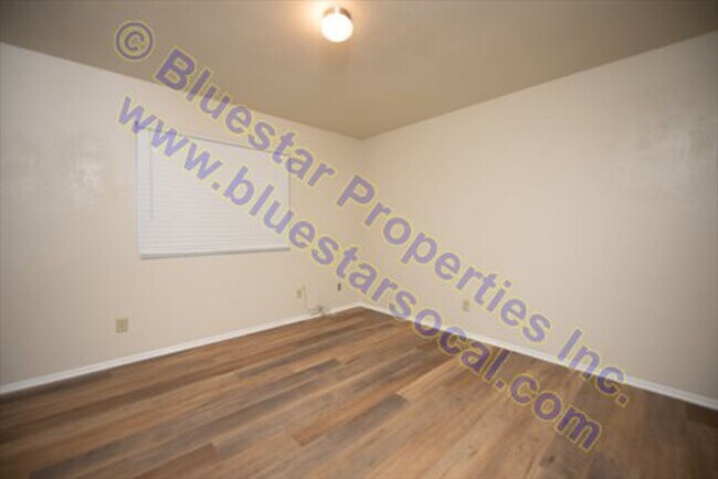 Building Photo - 20705 Thunderbird Rd