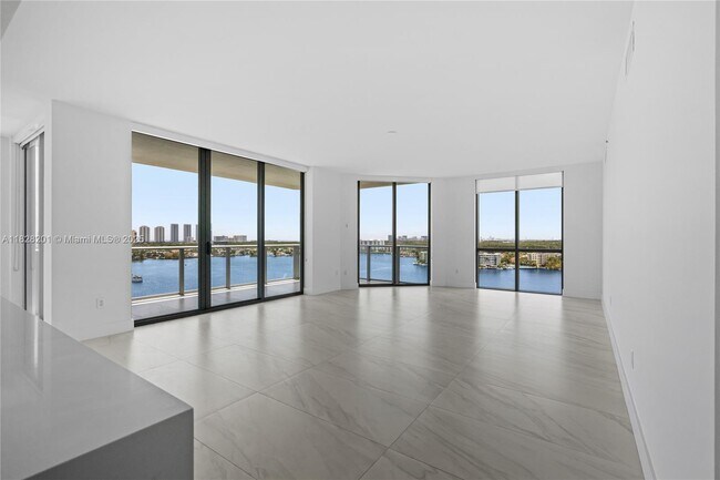 Building Photo - 17111 Biscayne Blvd