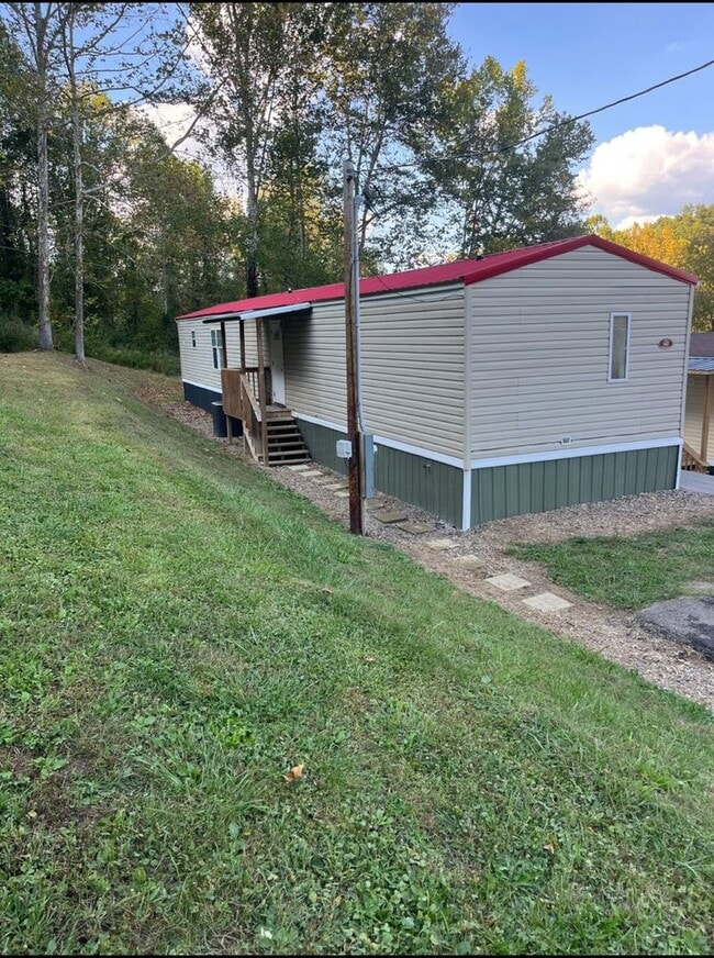 Building Photo - 60 Honey Bee Ln