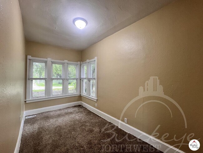 Building Photo - 3113 Scottwood Ave