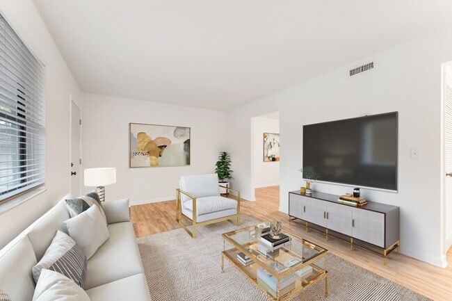 Building Photo - Whispering Winds