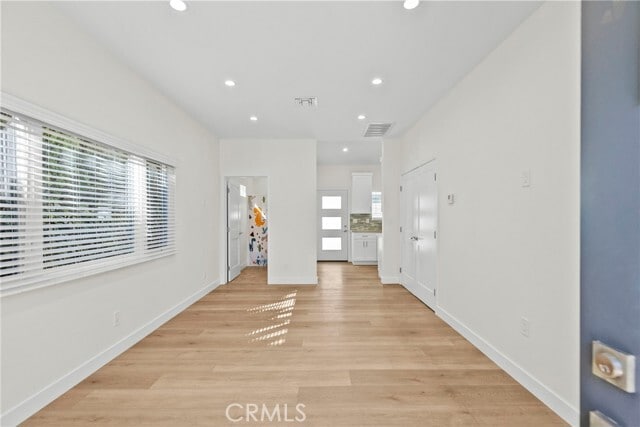 Building Photo - 1058 E Orange Grove Ave