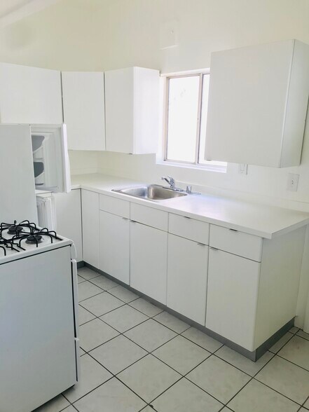 Kitchen - 1234 17th St