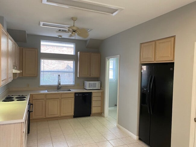 Building Photo - 13515 Demeter