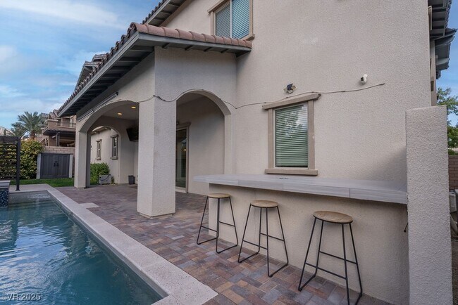 Building Photo - 367 Pollino Peaks St