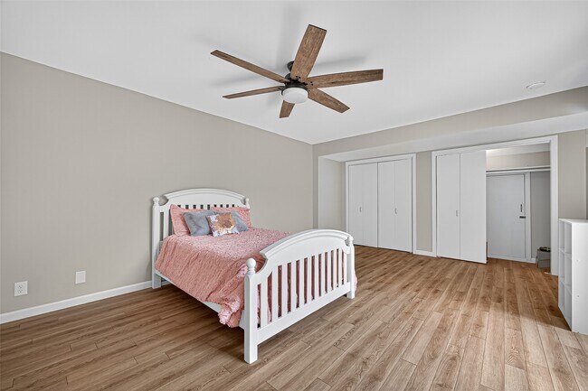 Building Photo - 1320 Chardonnay Dr