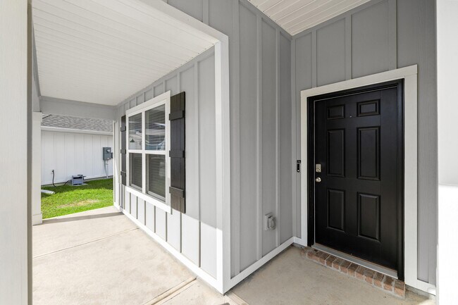 Building Photo - 924 Sandbar Loop