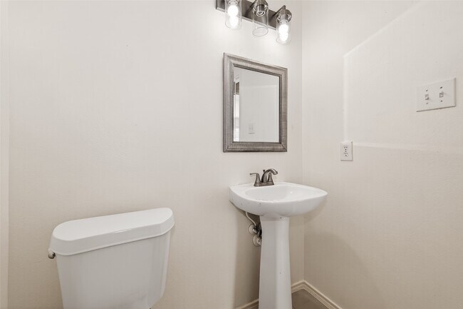 Building Photo - 3807 Brook Garden Ln