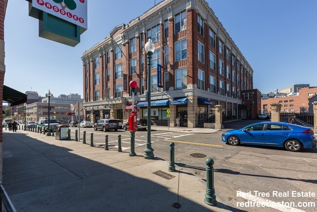 Building Photo - 61 Brookline Ave